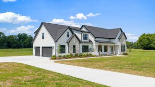 7838 Woodfin Rd, Christiana, TN 37037