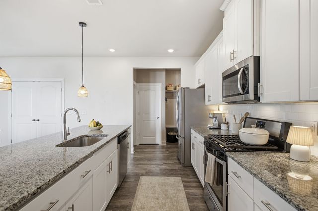 4041 Arrowleaf Ln, Antioch, TN 37013