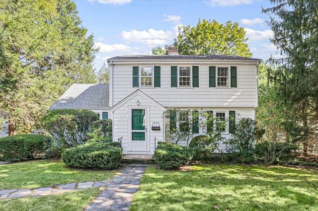 1036 High St, Westwood, MA 02090
