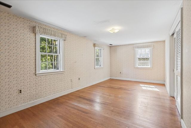 1036 High St, Westwood, MA 02090