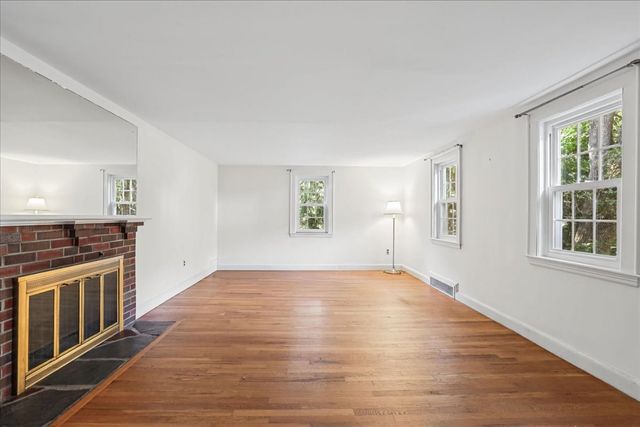 1036 High St, Westwood, MA 02090
