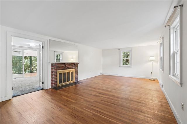 1036 High St, Westwood, MA 02090
