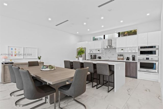 1056 N Victoria Park Rd, Fort Lauderdale, FL 33304