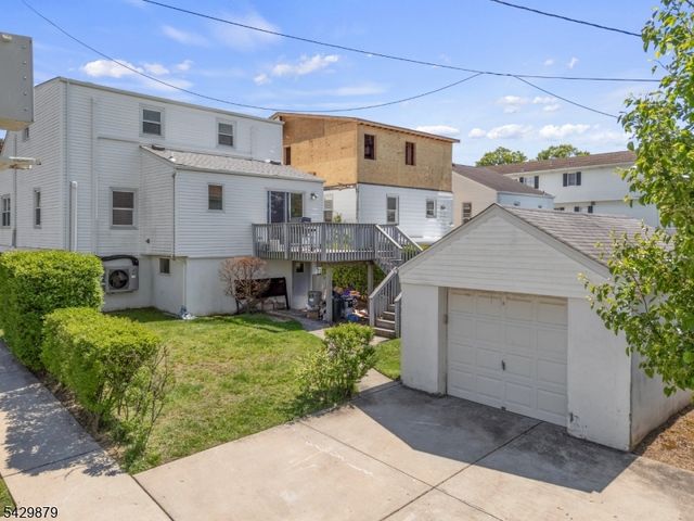 765 Chase Ave, Lyndhurst Twp., NJ 07071