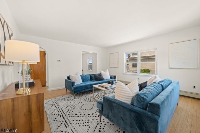 765 Chase Ave, Lyndhurst Twp., NJ 07071