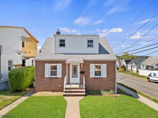 765 Chase Ave, Lyndhurst Twp., NJ 07071