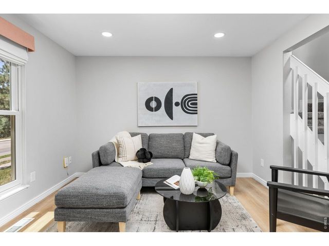 923 Reynolds Farm Ln, Longmont, CO 80503