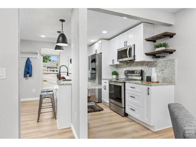 923 Reynolds Farm Ln, Longmont, CO 80503