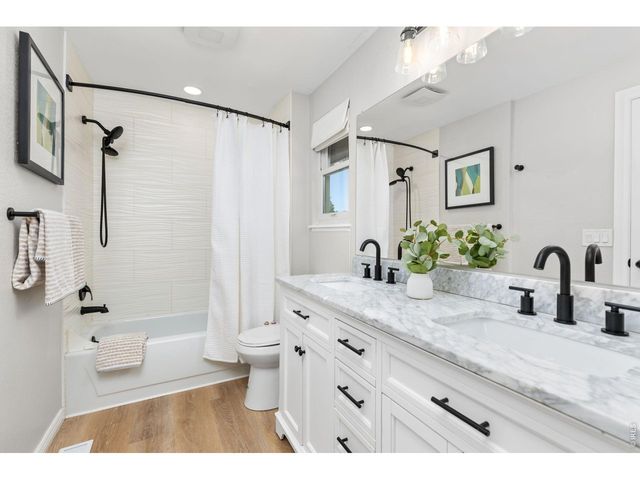 923 Reynolds Farm Ln, Longmont, CO 80503
