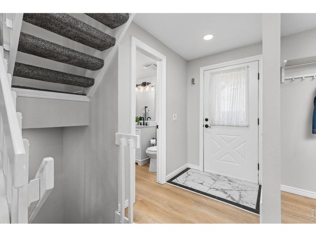923 Reynolds Farm Ln, Longmont, CO 80503