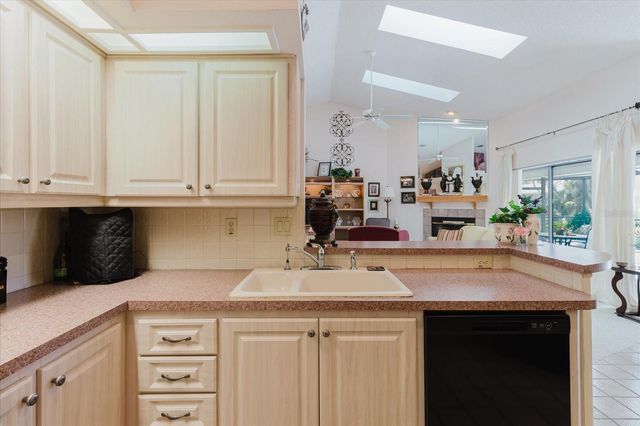 802 CENTERWOOD DRIVE, Tarpon Springs, FL 34688