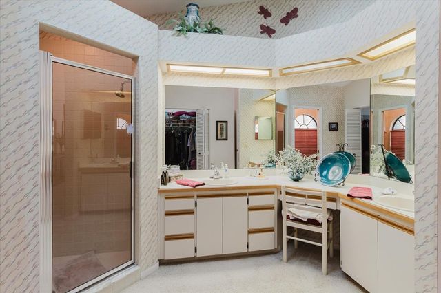 802 CENTERWOOD DRIVE, Tarpon Springs, FL 34688