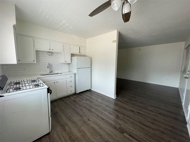 3106 Duval ST 303, Austin, TX 78705