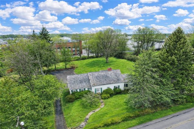 160 Maus Drive, North Huntingdon, PA 15642