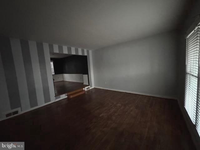 6142 DUNROMING RD, Baltimore, MD 21239
