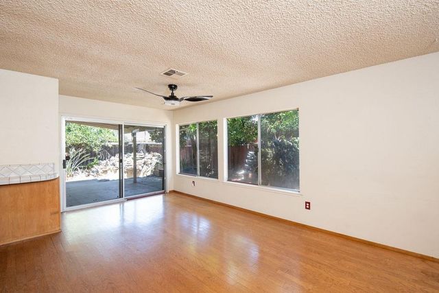 3333 Mesquite Way, Modesto, CA 95355