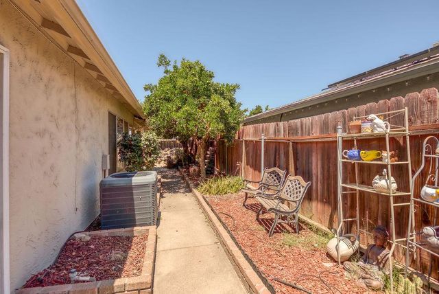 3333 Mesquite Way, Modesto, CA 95355
