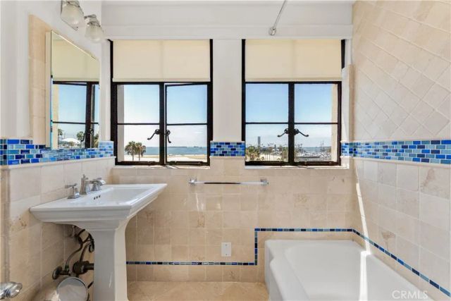 800 E Ocean Blvd 201, Long Beach, CA 90802