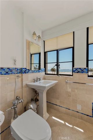 800 E Ocean Blvd 201, Long Beach, CA 90802