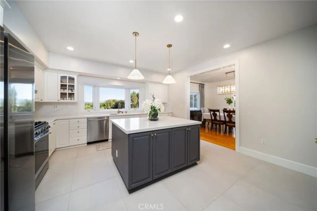 1320 N Raymond, Fullerton, CA 92831