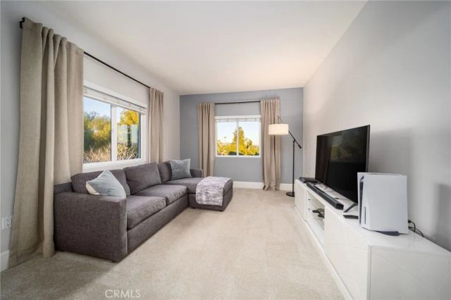 1320 N Raymond, Fullerton, CA 92831