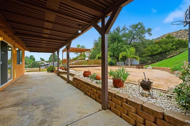 25758 Bellemore Dr, Ramona, CA 92065