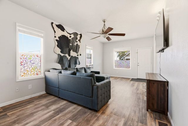 3017 E Rowan Ave, Spokane, WA 99217