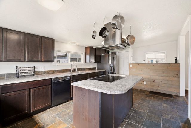 3017 E Rowan Ave, Spokane, WA 99217