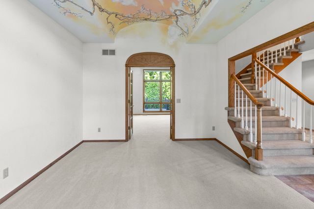 346 GOLDEN OAKS Drive, Council Bluffs, IA 51503