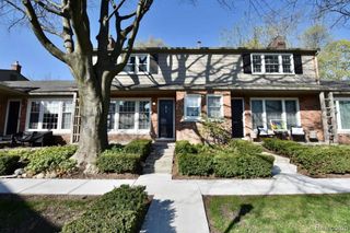 573 N Old Woodward Ave, Birmingham, MI 48009