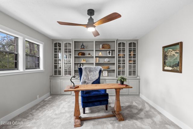 5554 Riverside Drive, Joplin, MO 64804