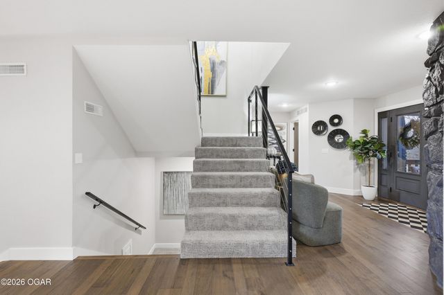 5554 Riverside Drive, Joplin, MO 64804