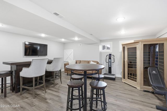 5554 Riverside Drive, Joplin, MO 64804