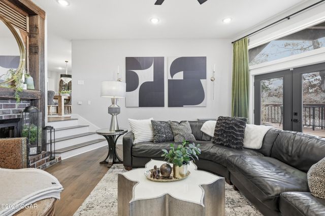 5554 Riverside Drive, Joplin, MO 64804