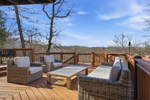 5554 Riverside Drive, Joplin, MO 64804