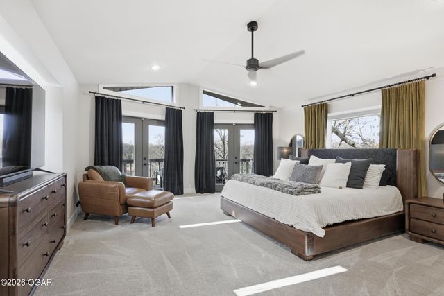 5554 Riverside Drive, Joplin, MO 64804