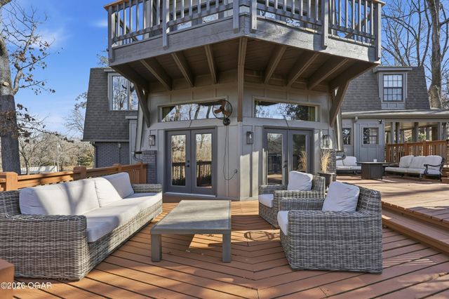 5554 Riverside Drive, Joplin, MO 64804