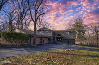 5554 Riverside Drive, Joplin, MO 64804