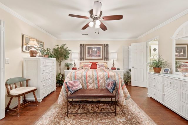 908 Briarwood Dr., Myrtle Beach, SC 29572