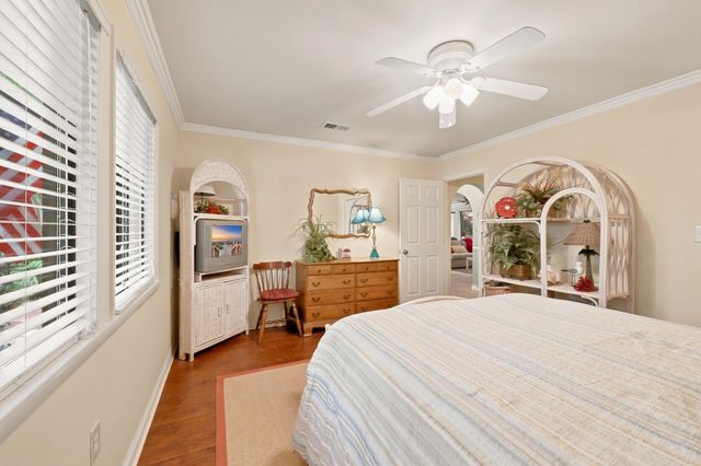 908 Briarwood Dr., Myrtle Beach, SC 29572