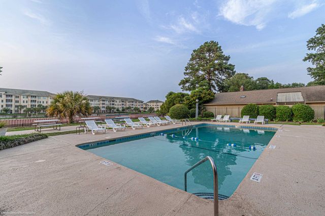 908 Briarwood Dr., Myrtle Beach, SC 29572
