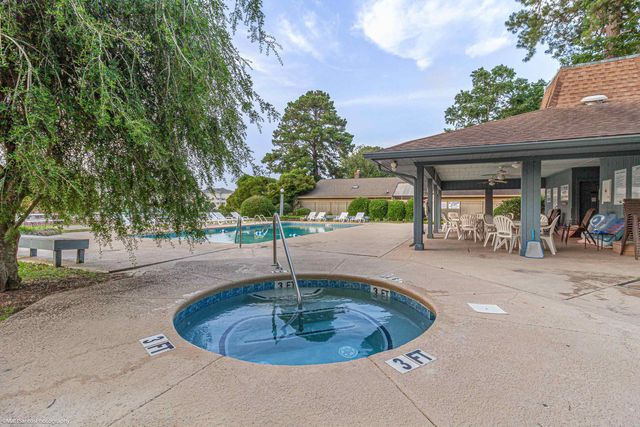908 Briarwood Dr., Myrtle Beach, SC 29572
