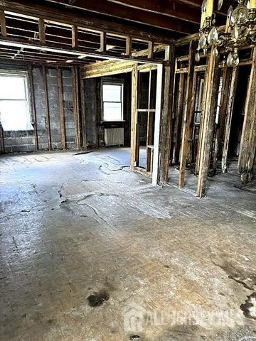 416 alexander Avenue, Linden, NJ 07036