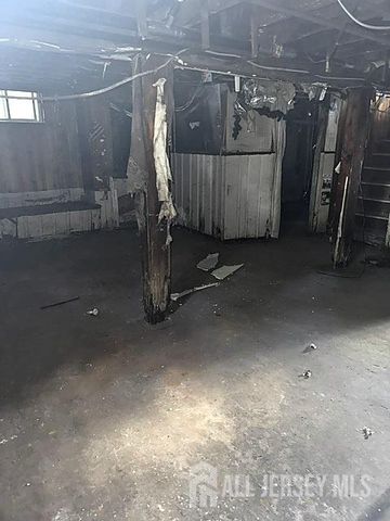 416 alexander Avenue, Linden, NJ 07036