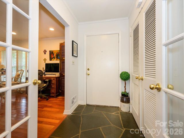 1300 Bevis Drive, Charlotte, NC 28209