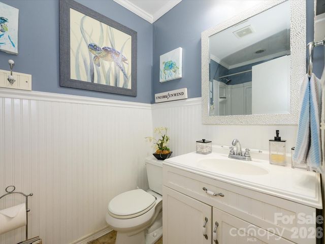 1300 Bevis Drive, Charlotte, NC 28209