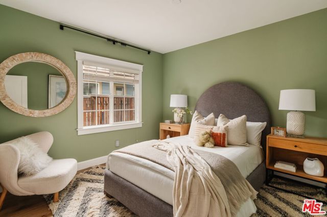 6065 Selma Avenue, Los Angeles, CA 90028