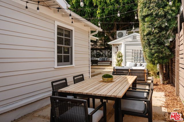 6065 Selma Avenue, Los Angeles, CA 90028