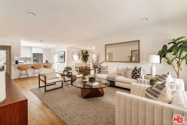6065 Selma Avenue, Los Angeles, CA 90028