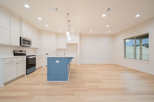 3809 Suren Way, Longview, TX 75605